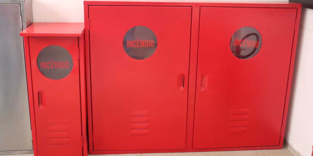 Abrigos e Caixas para Hidrantes Abrigos e Caixas para Hidrantes