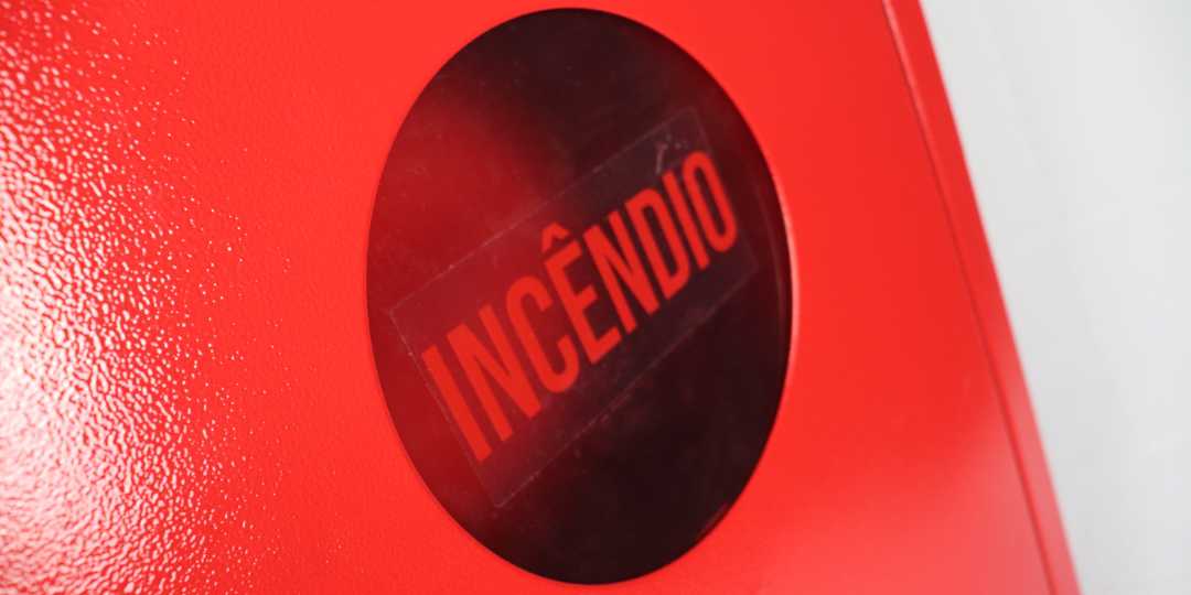 Proteção para Hidrantes e Mangueiras de Incêndio Proteção para Hidrantes e Mangueiras de Incêndio