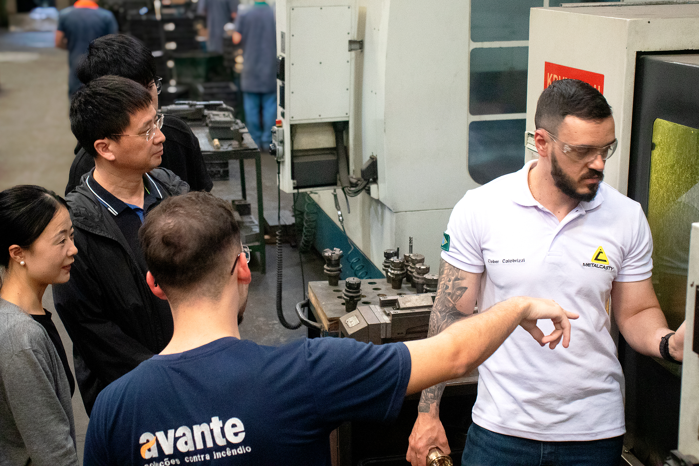 Delegação da Bahia, São Paulo e comitiva da China na sede da Metalcasty
