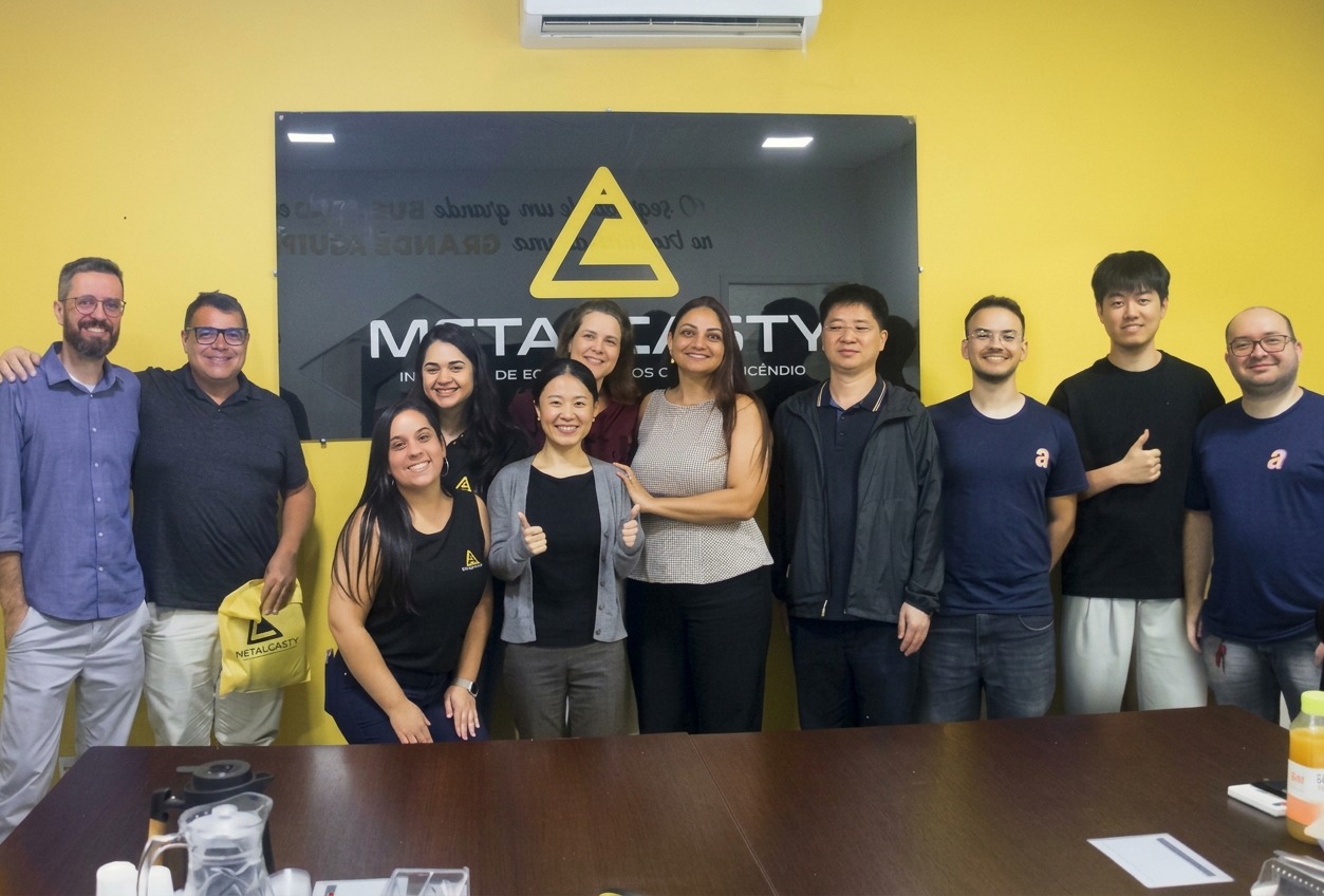 Equipe Metalcasty reunida com parceiros da Bahia, São Paulo e fornecedores da China